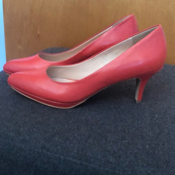 Coral coloured 2.75 inch heels - Picture 2 of 6
